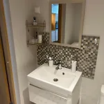 Kivivete Apartment *